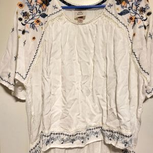 Ladies Shirt. Size 2x